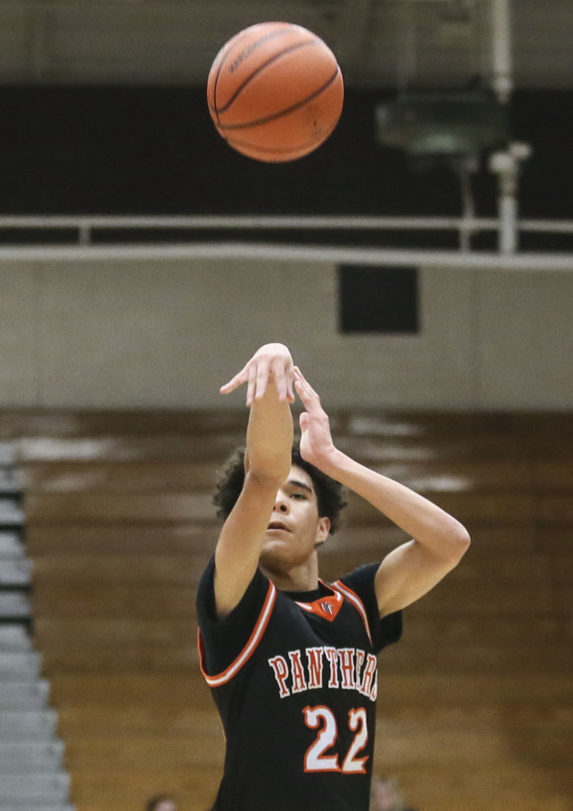 030320-qc-spt-ut-hoops-6.JPG